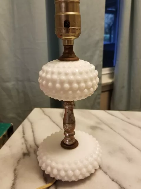 Vintage Milk Glass Hobnob Hobnail Parlor Boudoir Lamp Beaded Edge Table Lamp 11"