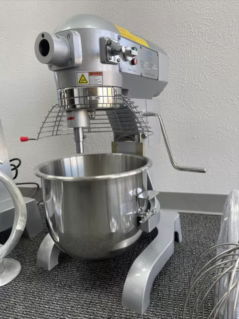 Doughmaster USA 20 Quart Mixer