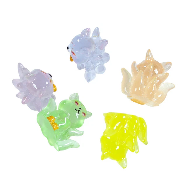 Mini Luminous Resin Nine-tailed Fox Girl Glow in The Dark Miniature Ornament