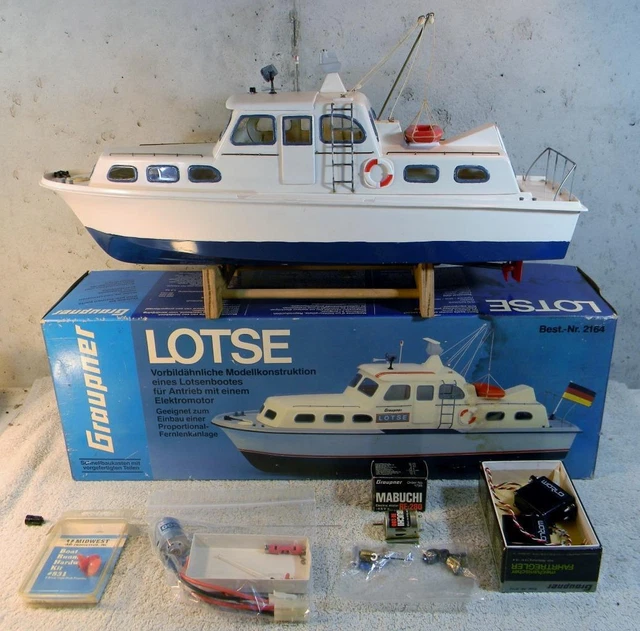 VINTAGE GRAUPNER LOTSE Plastic Model Boat Ship RC? Assembled w/ Motors
