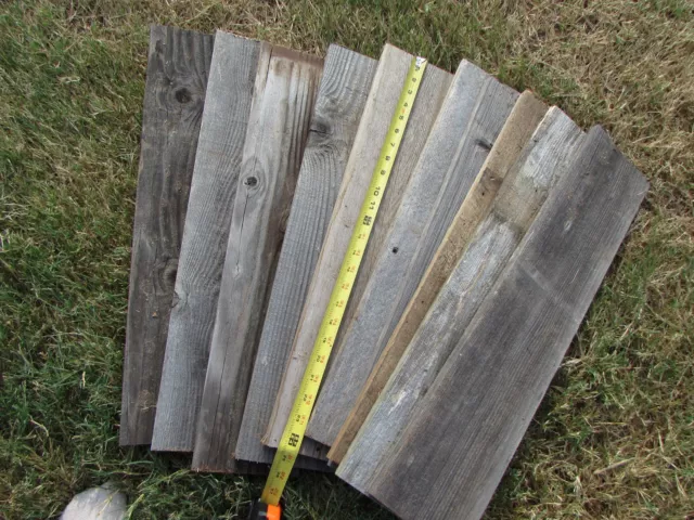 Reclaimed Old Fence Wood Boards -14 Fence Boards - 24" Weathered Barn Wood Plank