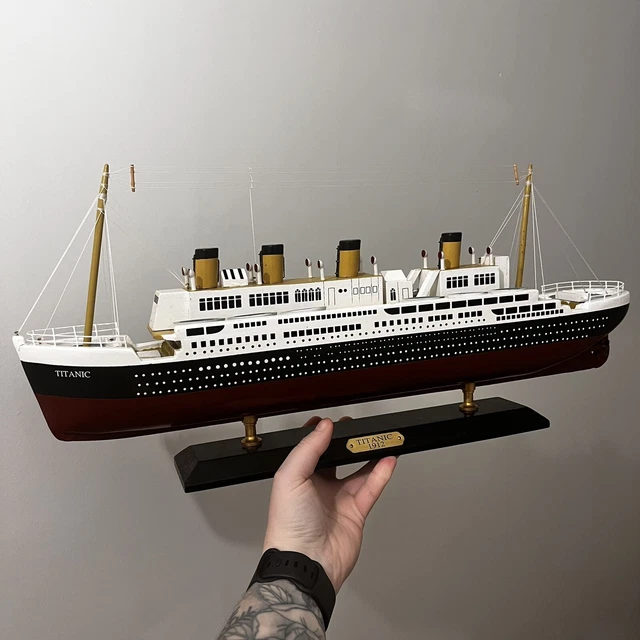 Handcrafted Wooden Titanic Model Cruise Ship – 16-Inch Display Piece (Made In Vietnam)