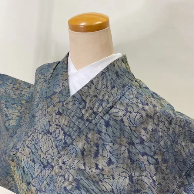 Oshima Tsumugi VINTAGE Japanese Kimono Silk tumugi ANTIQUE LADIES KIMONO 1744