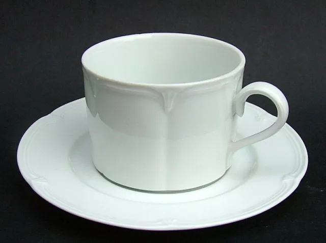 TWO Marks & Spencer Stamford White 2233 220ml Tea or Coffee Cups & Saucers - VGC
