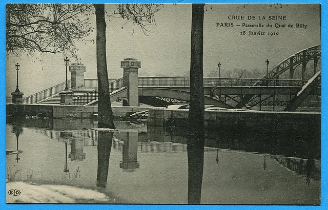 CPA: Paris - Crue de la Seine - Passerelle du Quai de Billy