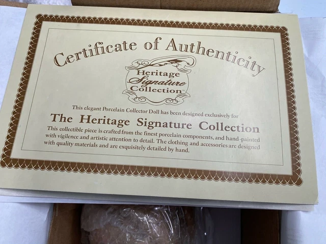 VTG ~Heritage Signature Collection Porcelain 50's Peggy Sue Rock n Roll Doll~NEW 2