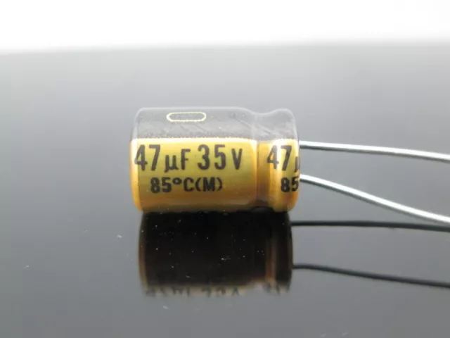 JAPAN 12PCS Nichicon MUSE FG Fine Gold 47Uf  35V 47mfd Audio Capacitor