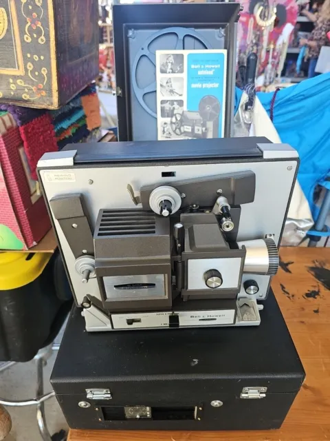 Bell & Howell Autoload Super 8 & Reg 8mm Movie Projector Model 456A USA TESTED