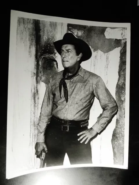 KGgallery Robert Taylor Return Gunfighter MGM Western Press Photo Hollywood Belt