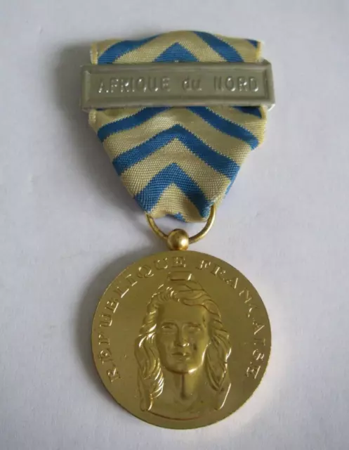 FRANCE - MÉDAILLE DE RECONNAISSANCE DE LA NATION  BARRETTE afrique du NORD