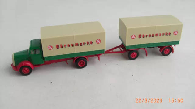 Brekina ? ? ? 1 : 87 Mercedes Lastwagen mit Anhänger Bären Marke