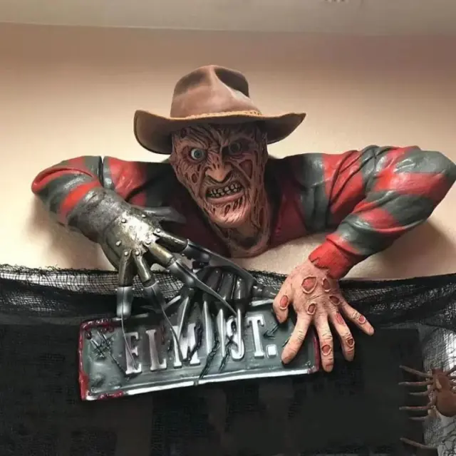 Horror Resin Figure Freddy Krueger Statue Halloween Toys Ruby's Elm 17-13 25-32