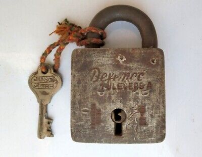 Antique Old Iron Hand Forged Defence Jainson 7 Lever Padlock With Key Lock