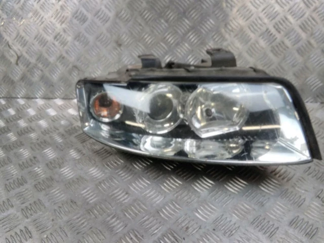 8E0941030C PHARE DROIT Audi A4 Avant (8E5) Combi 1.9 TDI PDE 130 (AVF) 2004