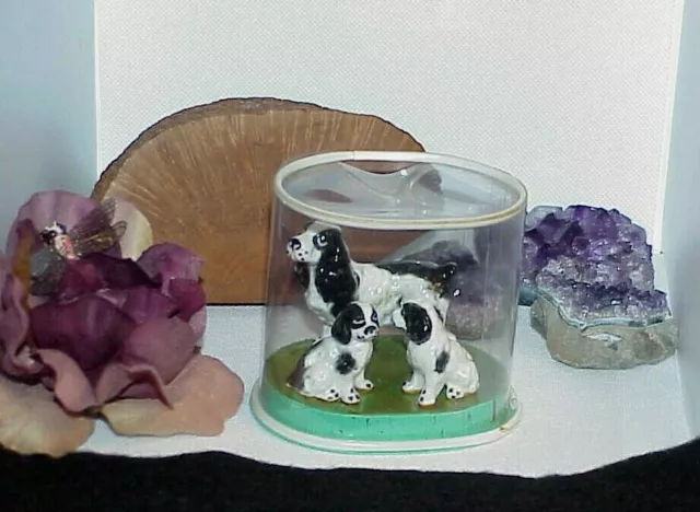 3 English Dog Springer Spaniel Porcelain Miniature Pointer Figurine Mom & Pups