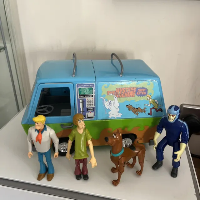 Scooby Doo Van & Figures Bundle Mystery Machine Scooby Doo Fred Shaggy Villain