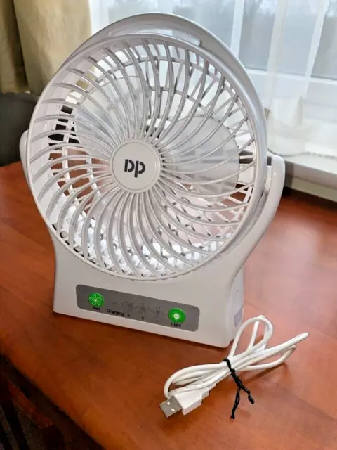 USB/LED White 17cm Diameter Desk Fan with Integral Light by DP