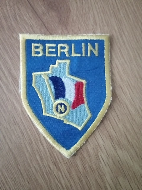 Patch écusson Brodé Drapeau Bosnie - Taille 5x8 Cm - Fixation Mâle Et Femelle Incluse - Pour Vêtements, Sacs, Casquettes