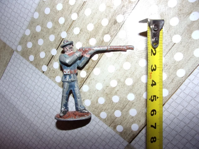 SYMPA Nice ! FIGURINE QUIRALU ? ALUDO ? METTALIX ? Ou ? - MOTO POLICE