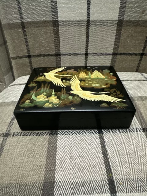 Vintage Russian Hand Painted JewelleryTrinket Box Signed Made In USSR ￼very Nice