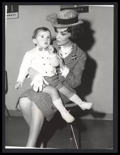 1959 GINA LOLLOBRIGIDA & SON MILKO Vintage Original Photo ITALIAN ACTRESS BEAUTY