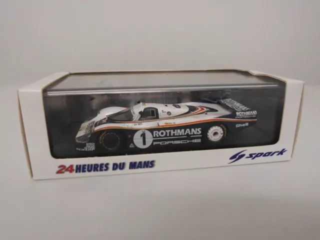 Porsche 956 "Rothmans / Winner 24H Le Mans 1982" #1 1:43 Spark