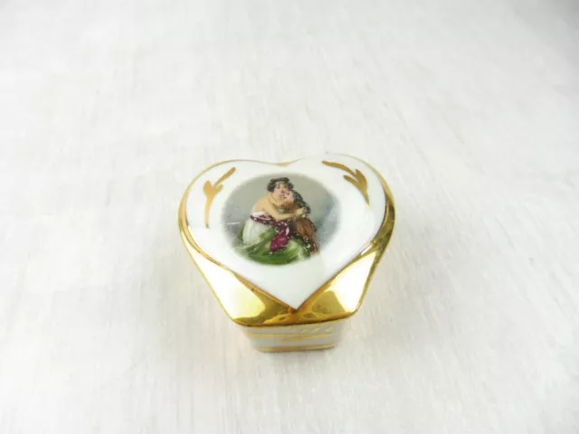 Ancienne boite à bijoux / pilules, en porcelaine de Limoges