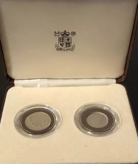 1983 Dominican Republic - Official Proof Set (2) - Royal Mint - Very Rare