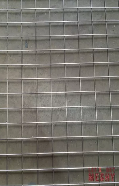 304 Stainless Steel 2" x 2" Welded Wire Mesh 2.5mm wire 8' x 4' sheets