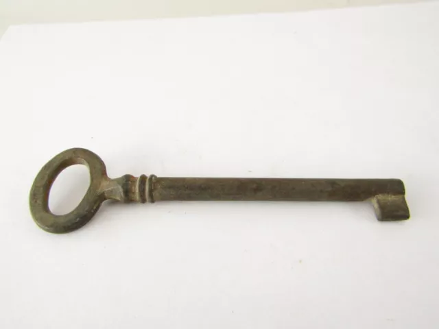 Vintage Old Large Rusty Solid Barrel Antique Skeleton Key Approx 4" Long