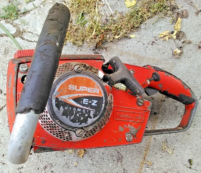 VINTAGE HOMELITE SUPER EZ Chainsaw "barn find" and sold as a parts unit