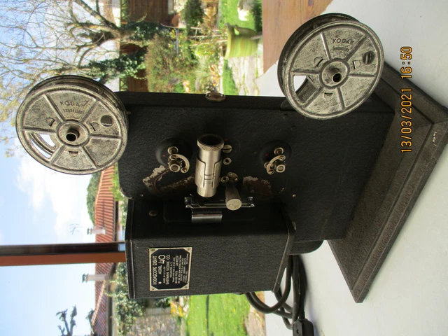 Projecteur Kodascope Eight-46 - Photo, audio & vidéo Projecteur Kodascope Eight-46 - Photo, audio & vidéo