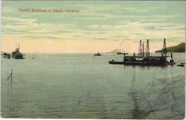 PC PANAMA, PACIFIC ENTRANCE TO CANAL, Vintage Postcard (b44407)