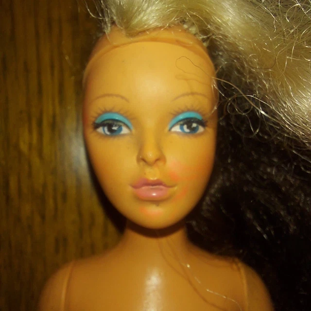 Vintage 1970s Ideal Tuesday Taylor doll, changing hair blonde brunette VERY TLC