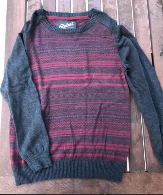 Rebel boys size 9 cotton knitted pullover jumper, VGUC