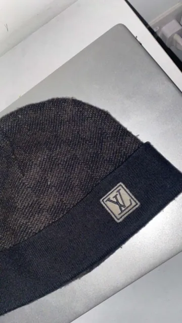 GENUINE LOUIS VUITTON Monogram Eclipse Hat And Scarf Set - Trusted Seller ✓  £360.00 - PicClick UK