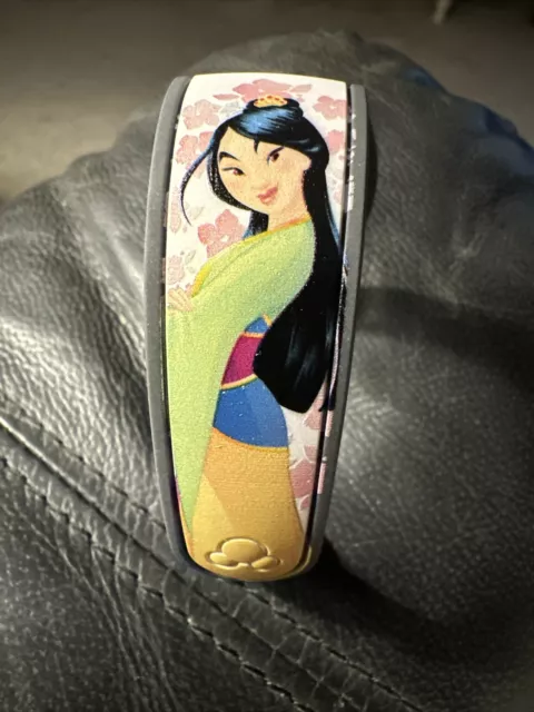 Disney Parks Magic Band White New Unlinked Mulan