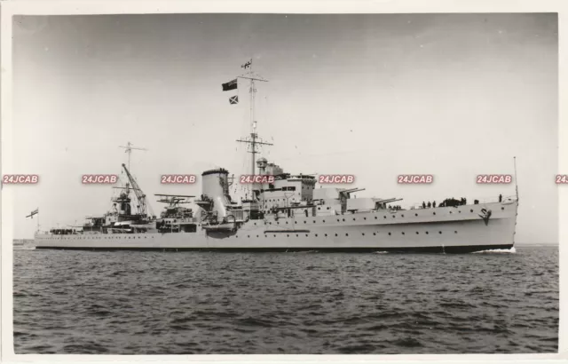 Original Photograph Royal Navy. HMS "Leander" Cruiser. New Zealand. Plane. 1933