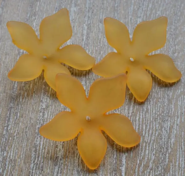 20 ORANGE FROSTED LUCITE ACRYLIC PETAL FLOWER BEADS 29mm LUC56