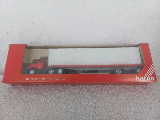 Herpa Promotex HO 1/87 Scale 4501 Ford Truck With Flatbed Trailer