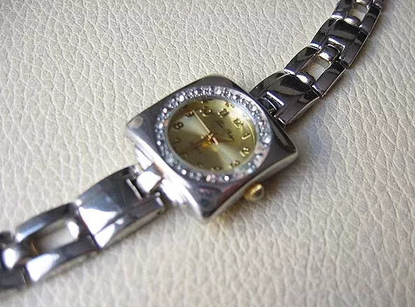 Vintage Swiss Louis Philippe ladies watch 17 jewel Vgc Working Order