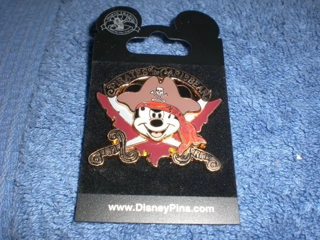 Disney  Pirates of the Caribbean Mickey Mouse SKULL & CROSSBONES Logo Pin