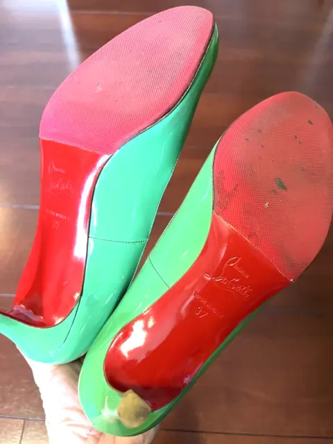 Christian Louboutin Size IT 37 Round Tor Green red sole heels with box/shoe bag
