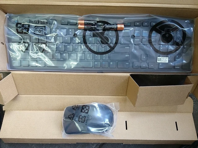 NIB Dell KM636-BK-US Keyboard & Mouse Wireless RF Black Optical Scroll NIB Dell KM636-BK-US Keyboard & Mouse Wireless RF Black Optical Scroll