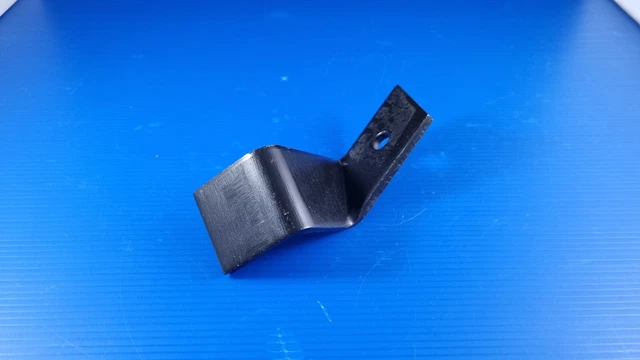 Ferrure De Pare-chocs Avant Renault Master 1 - Référence 5000368237, Neuf D'origine