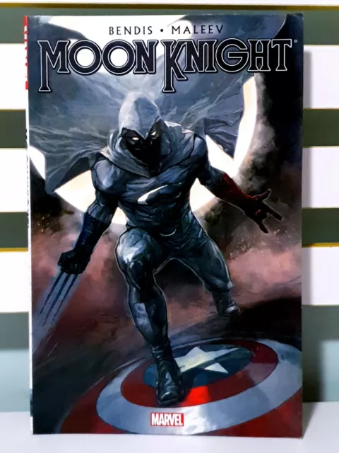 Moon Knight Vol. 1! Comic Book by Brian Michael Bendis & Alex Maleev!