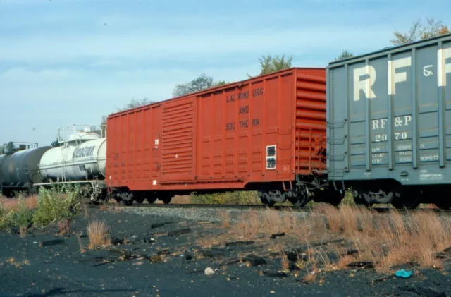 Original Kodachrome 35 mm Color Slide - Laurine & Southern Box Car #4037