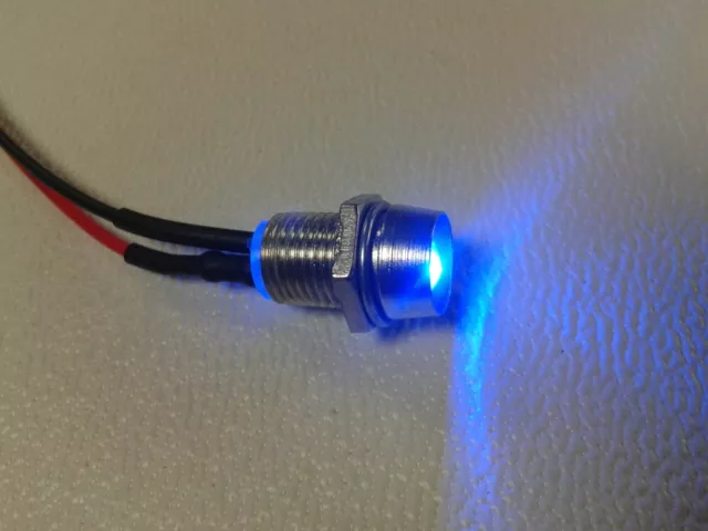 3 Stück LED 5mm blinkend blau mit Fassung anschlußfertig für 12V + Vorwiderstand