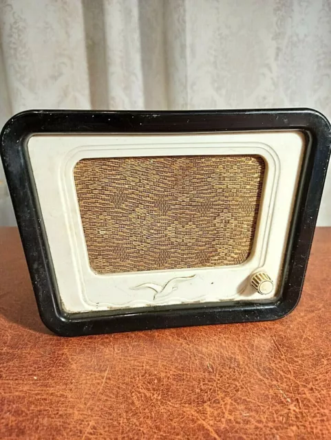 Altavoz de radio soviético vintage Chaika 5.  Original . URSS años 1960. SN