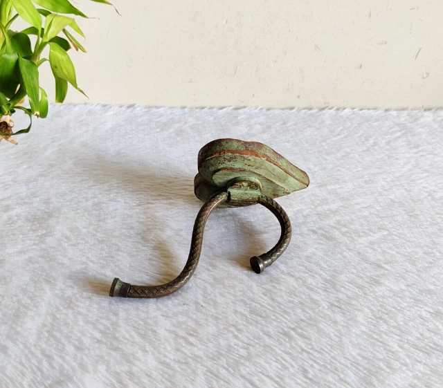 Vintage Ornate Brass Wall Hook Hanger Wooden Base Decorative Collectibles M326 4